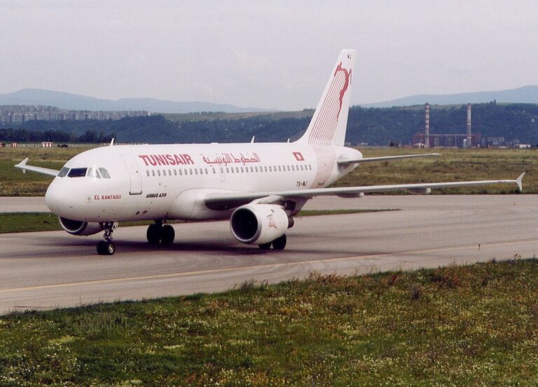 ŠESŤDESIATY ŠIESTY DIEL FOTOPOHĽADY DO HISTÓRIE LETISKA KOŠICE: AIRBUS A319 SPOLOČNOSTI TUNISAIR