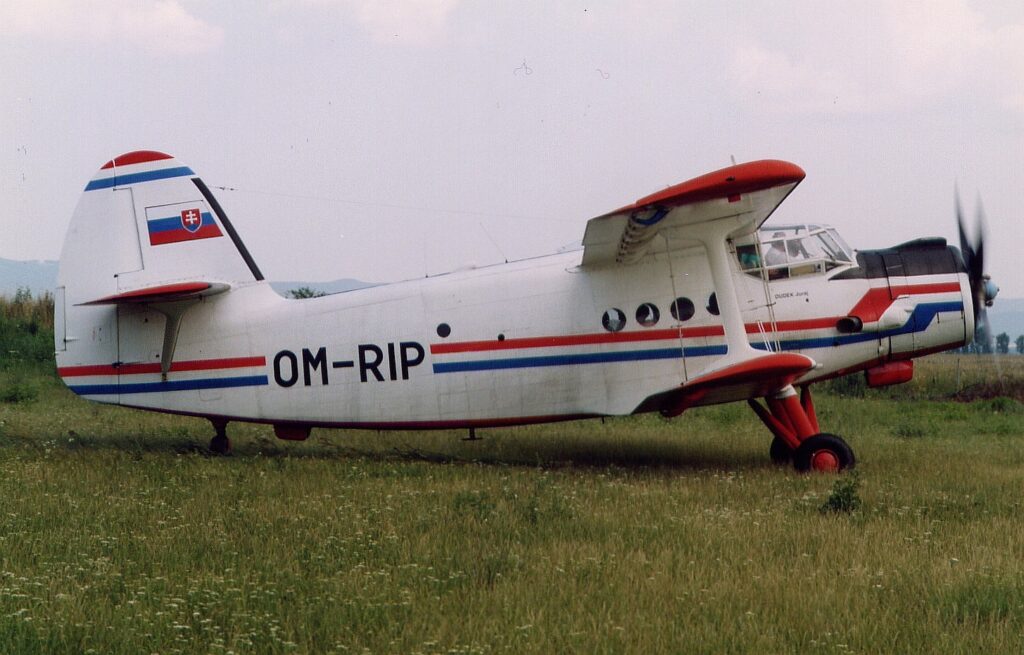 OSEMDESIATY PIATY DIEL FOTOPOHĽADOV DO HISTÓRIE LETISKA KOŠICE: ODPOČÍVAJ V POKOJI