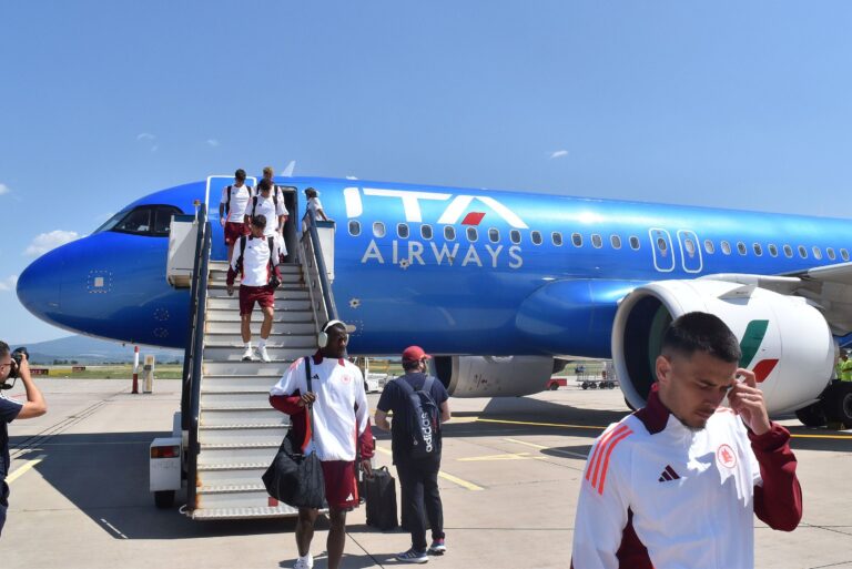 Airbus priviezol aj odviezol tím AS Rím