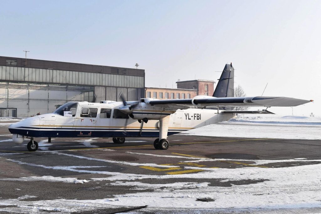 OSEMDESIATY DIEL FOTOPOHĽADOV DO HISTÓRIE LETISKA KOŠICE: LIETAJÚCE SPEKTROSKOPICKÉ LABORATÓRIUM