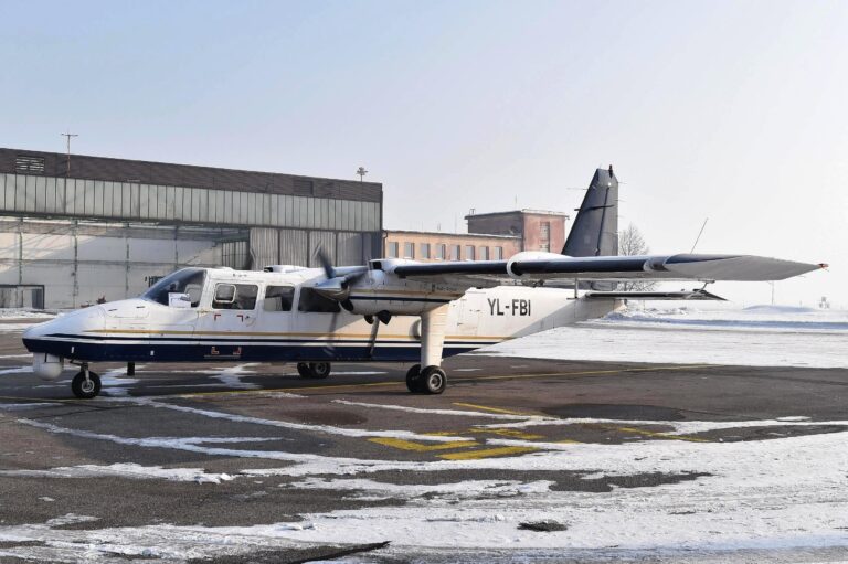 OSEMDESIATY DIEL FOTOPOHĽADOV DO HISTÓRIE LETISKA KOŠICE: LIETAJÚCE SPEKTROSKOPICKÉ LABORATÓRIUM