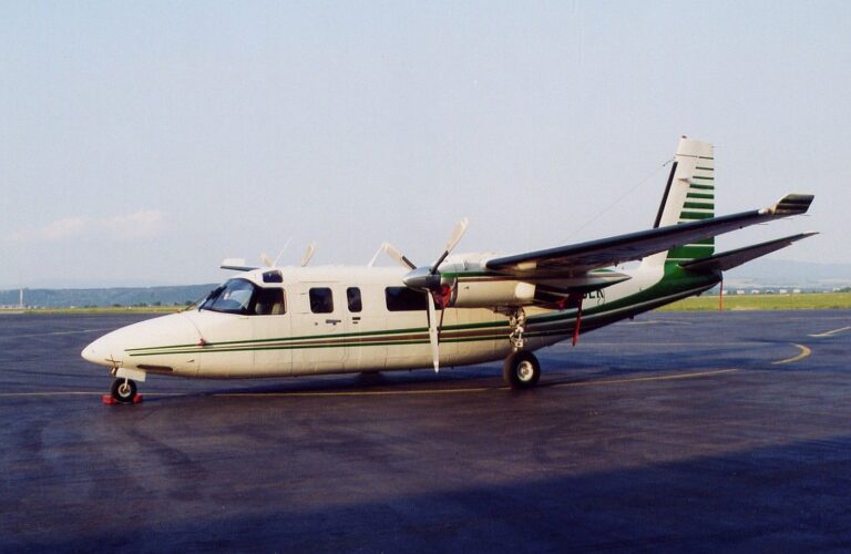 SEDEMDESIATY SIEDMY DIEL FOTOPOHĽADY DO HISTÓRIE LETISKA KOŠICE: AERO COMMANDER S BERMUDSKOU ZNAČKOU