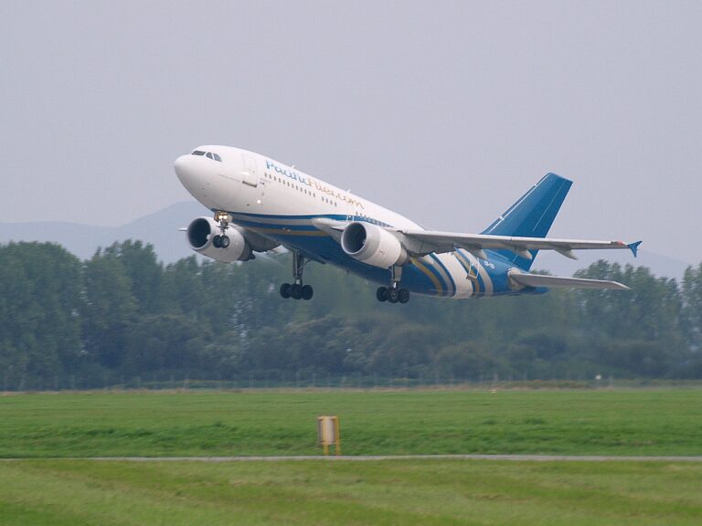 PRVÝ DIEL: Fotopohľady do histórie letiska Košice Airbus A310