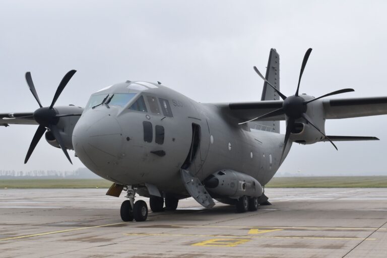 Občas priletí aj „malý Herkules“