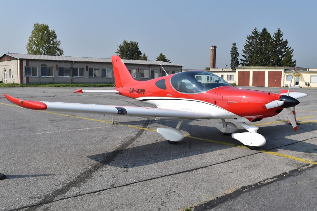SEDEMNÁSTY DIEL: ULTRAĽAHKÉ ŠPORTOVÉ LIETADLO Z MORAVY
