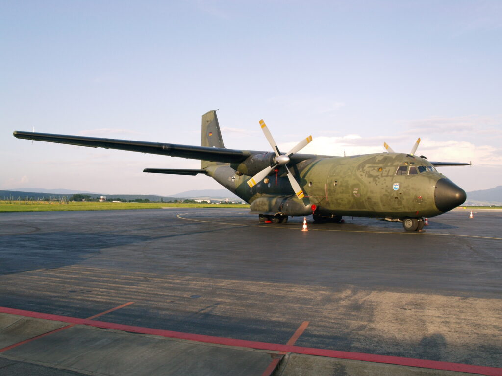 OSEMNÁSTY DIEL: FOTOPOHĽADY DO HISTÓRIE LETISKA KOŠICE TRANSPORTNÉ LIETADLO TRANSALL NEMECKEJ LUFTWAFFE