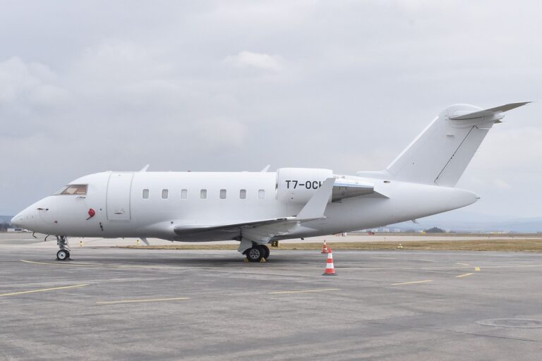 Challenger registrovaný v krajine bez letiska