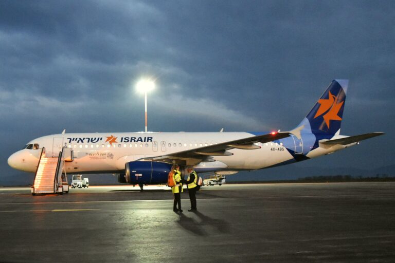 Priletel airbus spoločnosti Israir