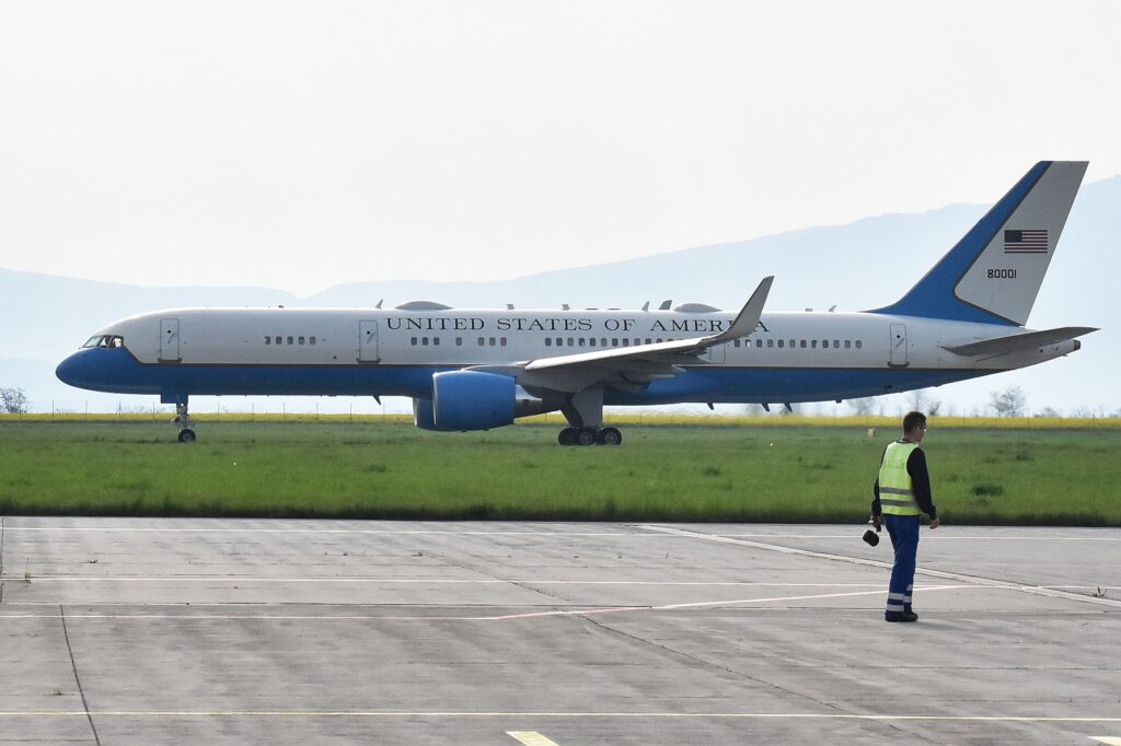 Prvá dáma alias FLOTUS priletela lietadlom C-32