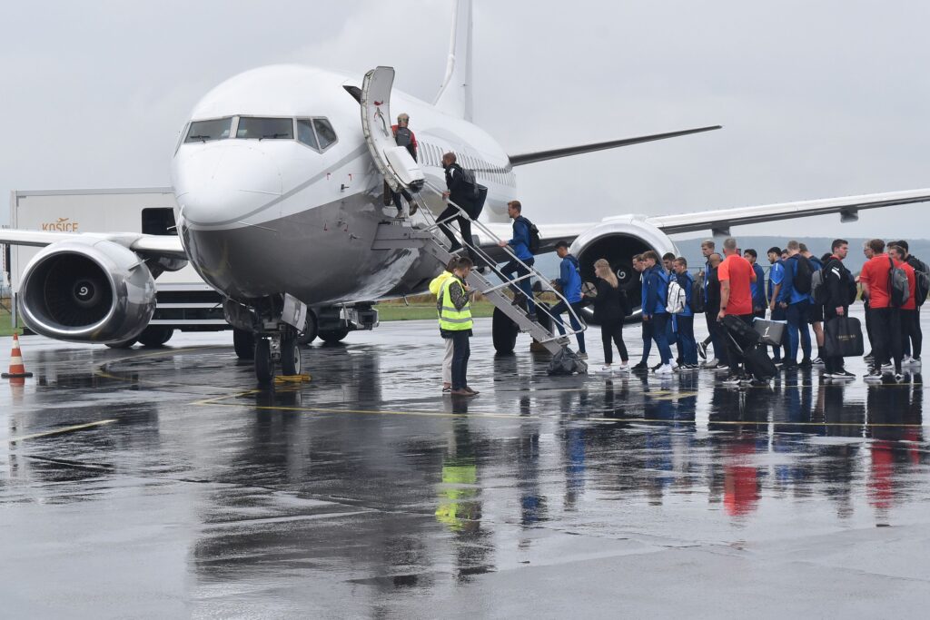 Futbalisti Alkmaaru prileteli „päťstovkou“