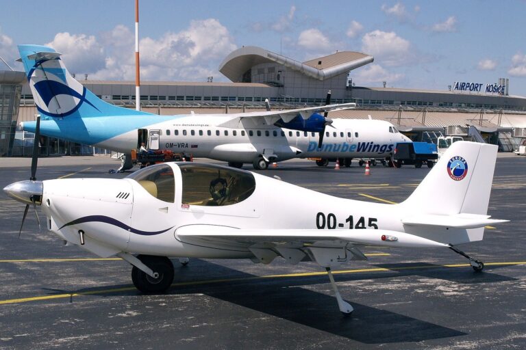 PÄŤDESIATY DRUHÝ DIEL FOTOPOHĽADY DO HISTÓRIE LETISKA KOŠICE: Britská Europa s belgickou značkou