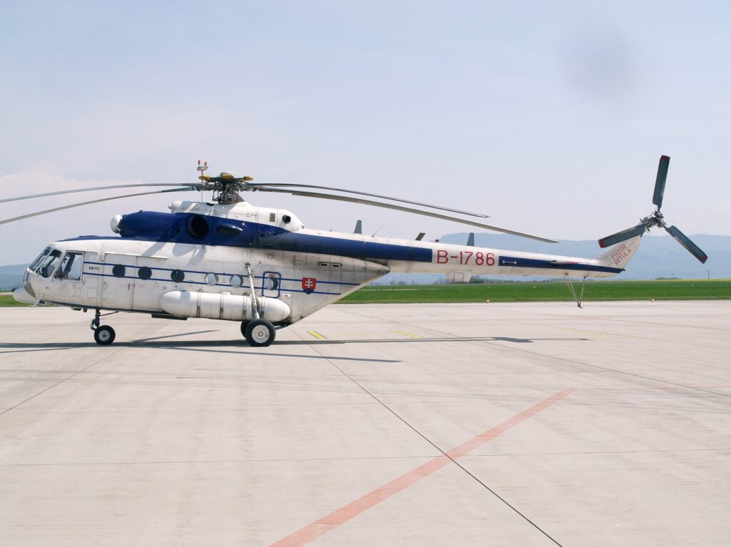 ŠESTNÁSTY DIEL: VRTUĽNÍK MI-8 OSLÁVIL ŠESŤDESIATINY